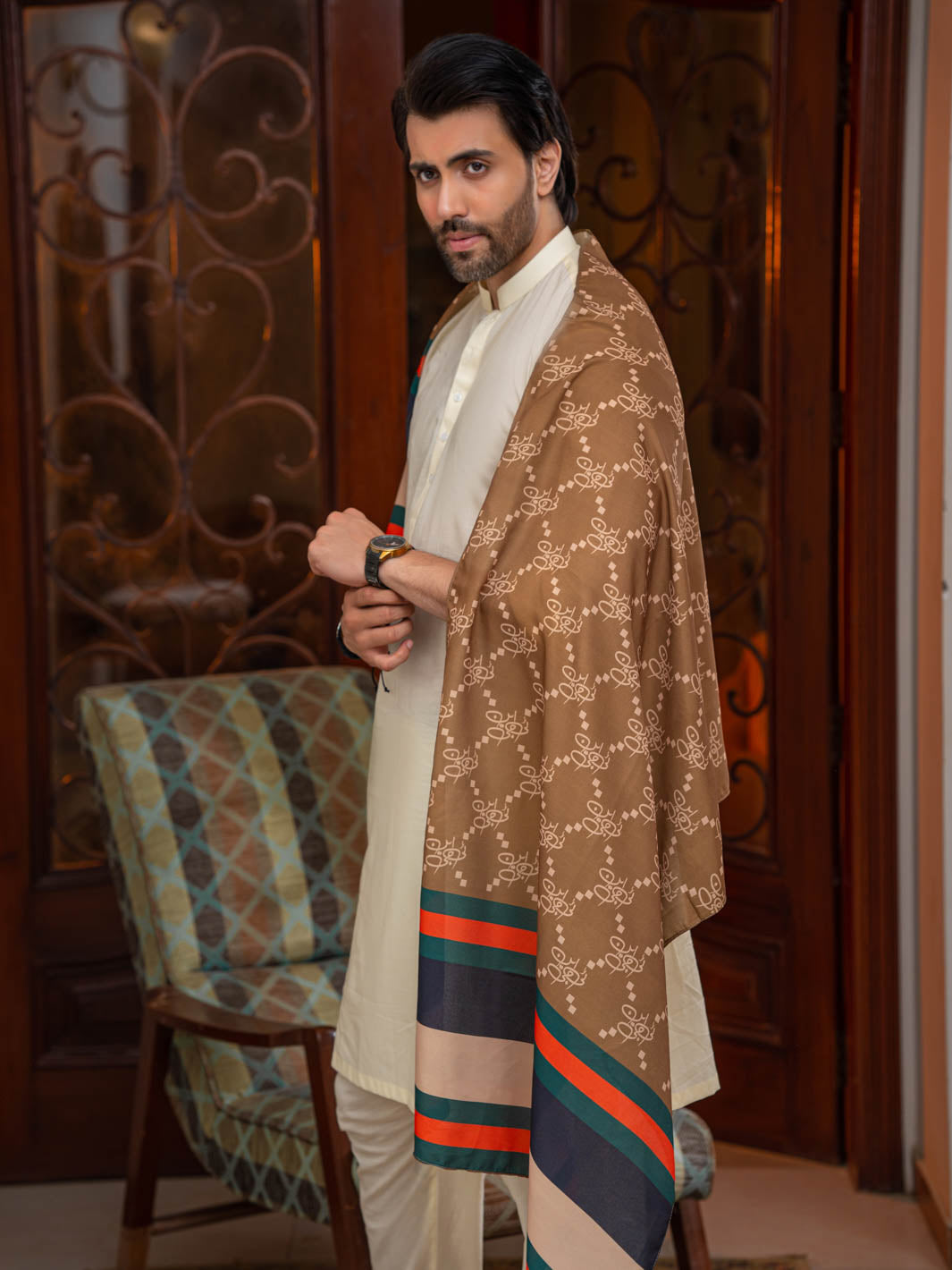 TNG-Logo-Stole 009