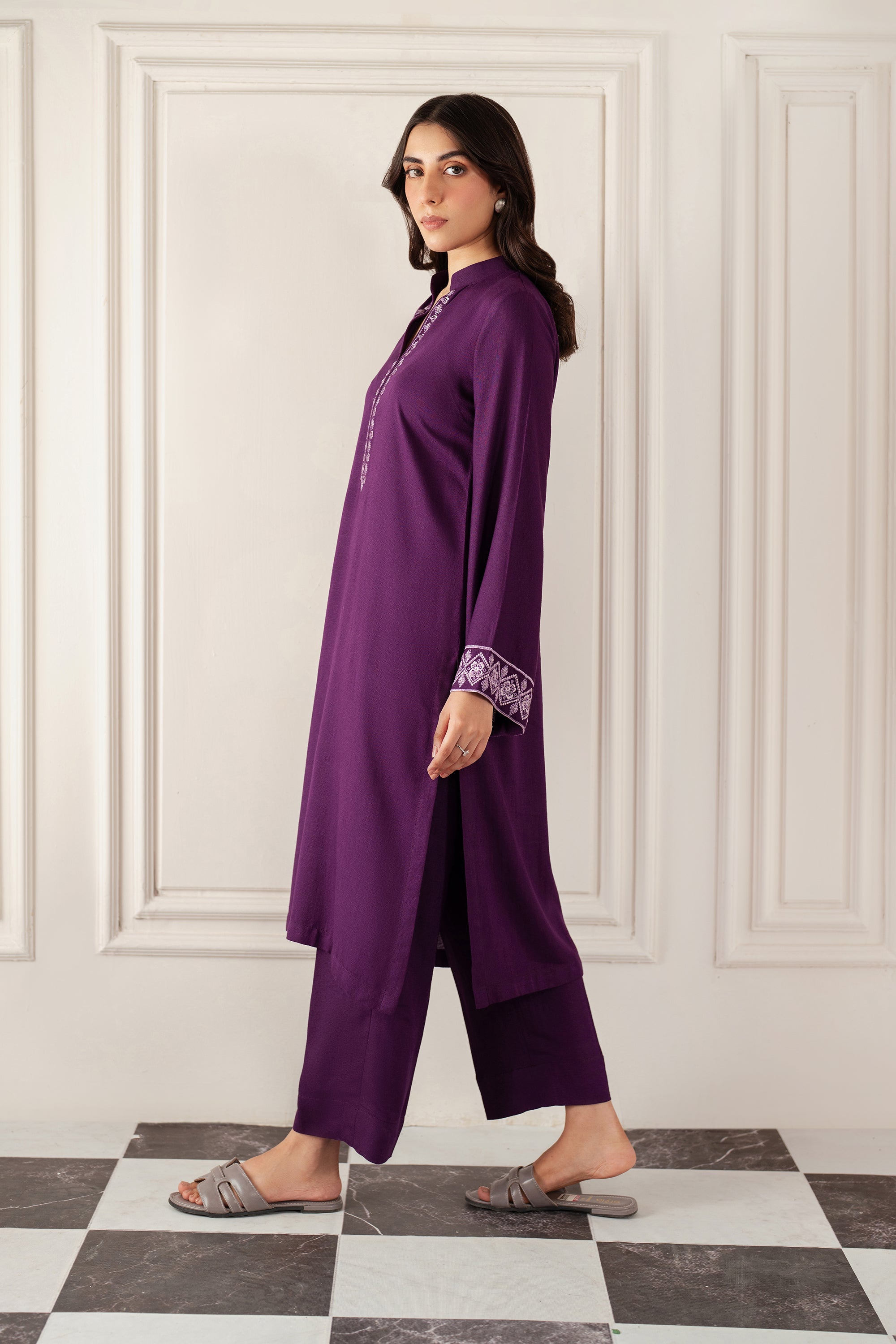 Janira - 2Pc Embroidered