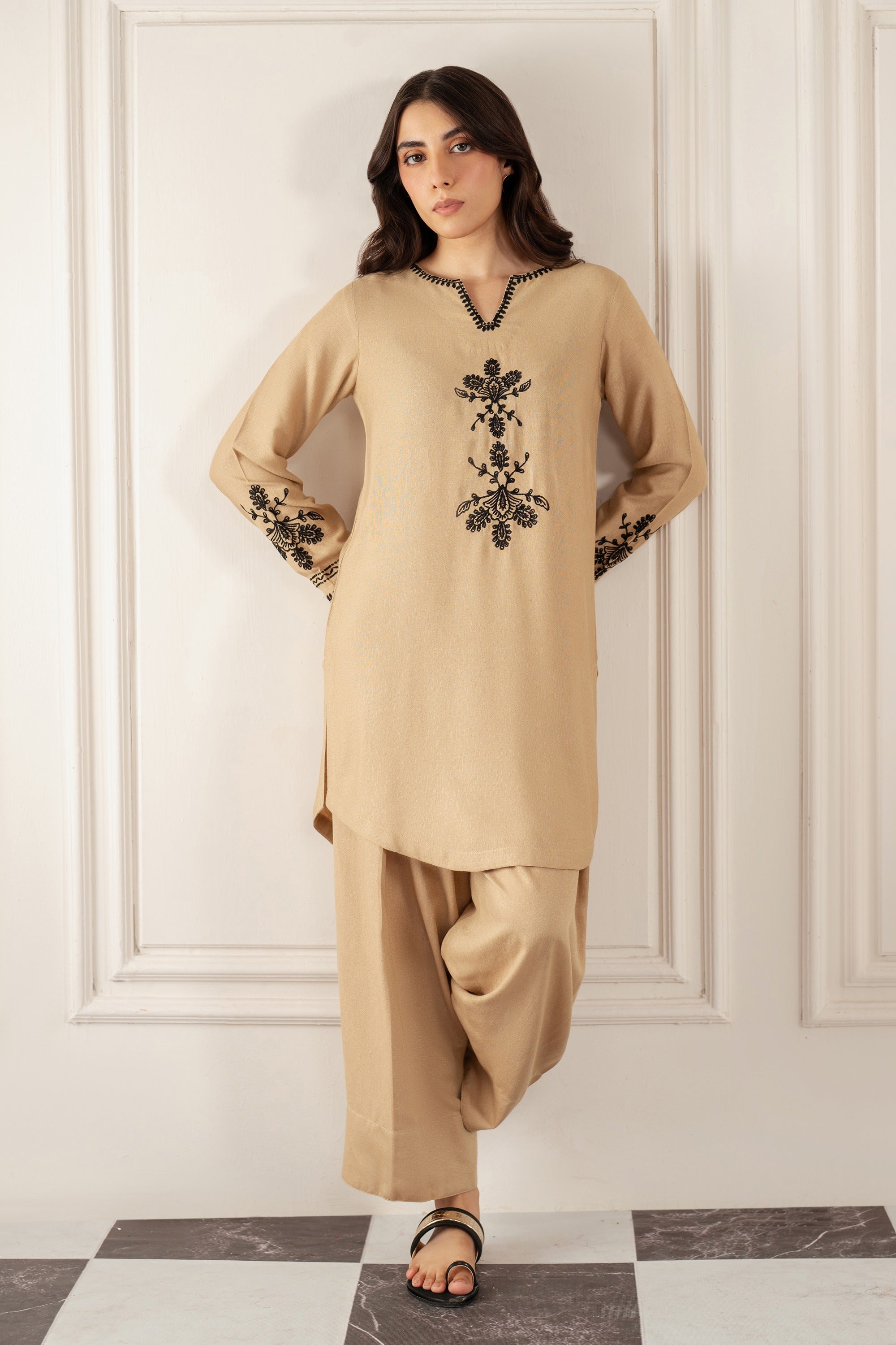 Defne - 2Pc Embroidered w Farshi Shalwar