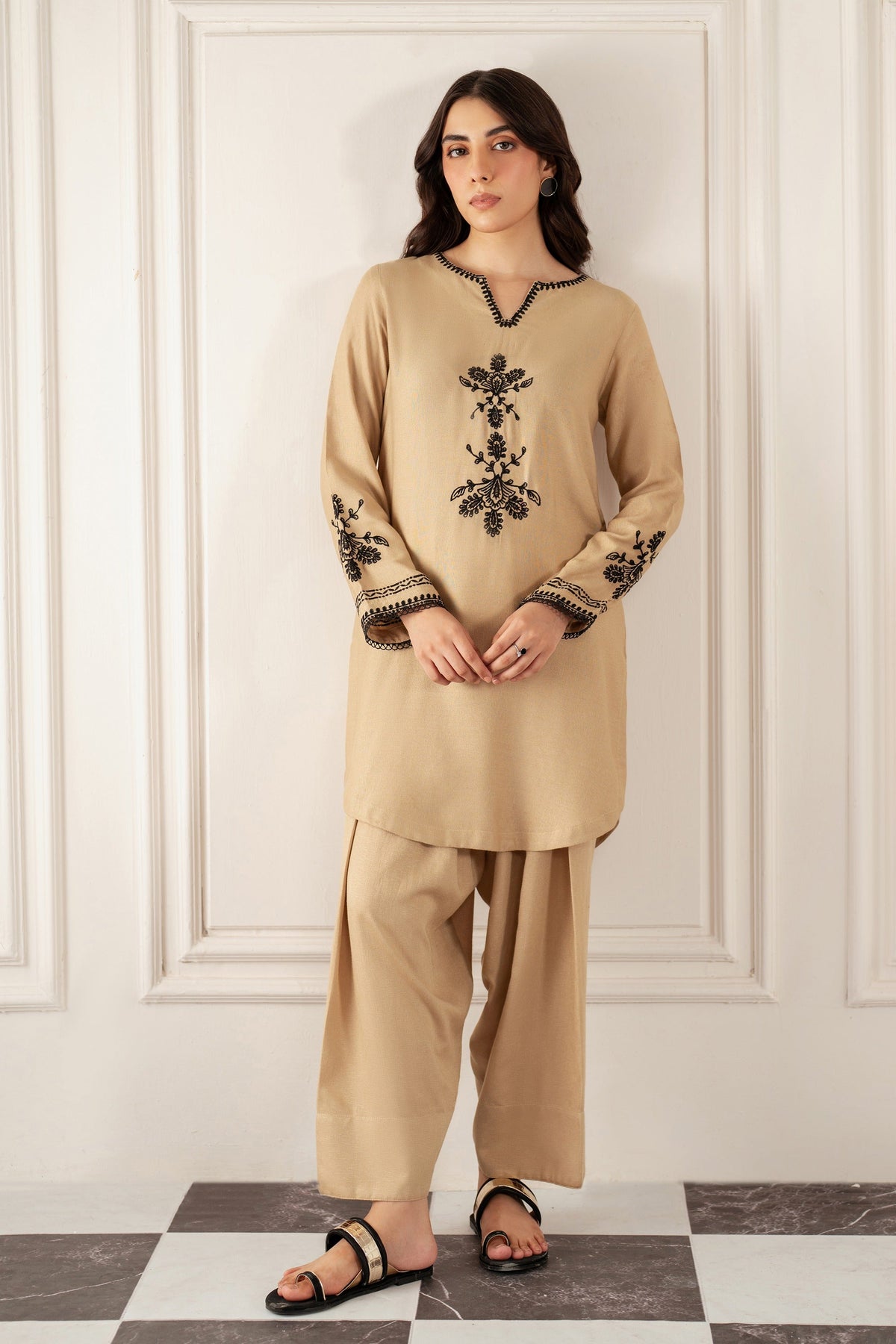 Defne - 2Pc Embroidered w Farshi Shalwar