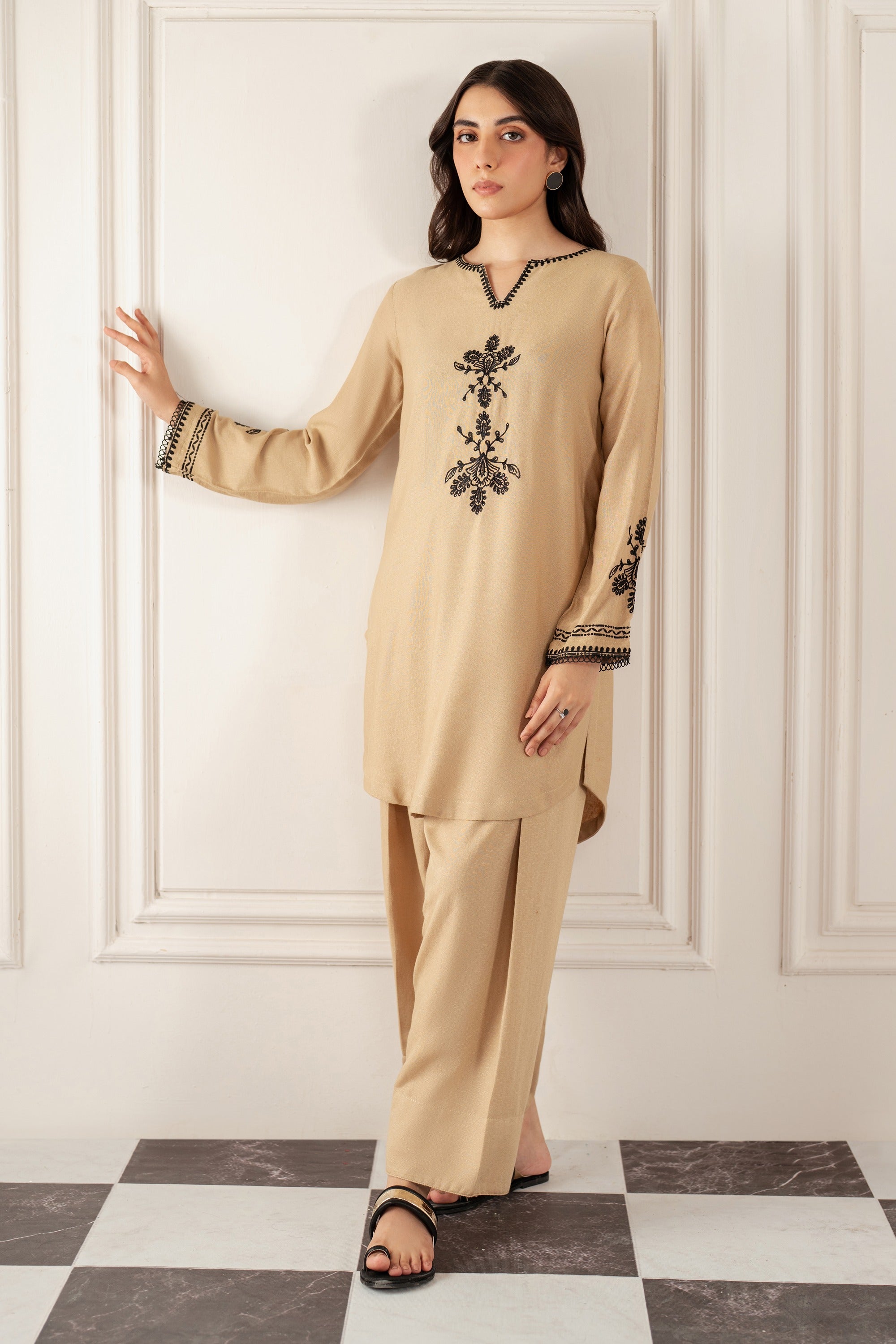 Defne - 2Pc Embroidered w Farshi Shalwar