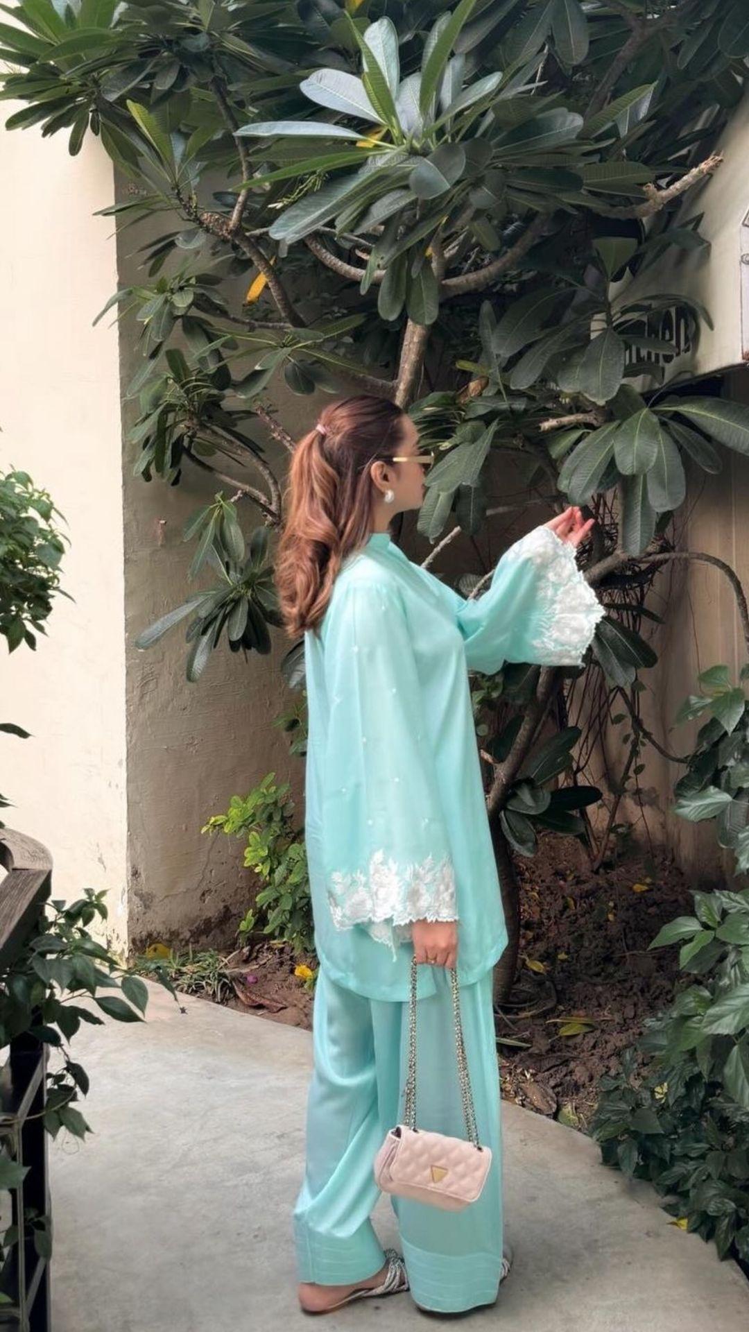 Aqua Farshi Shalwar