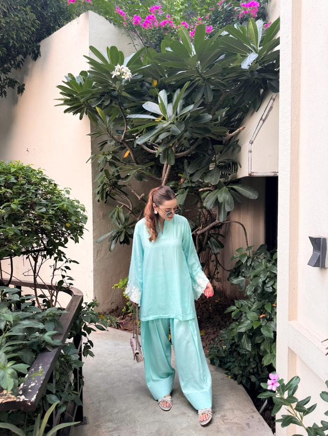 Aqua Farshi Shalwar