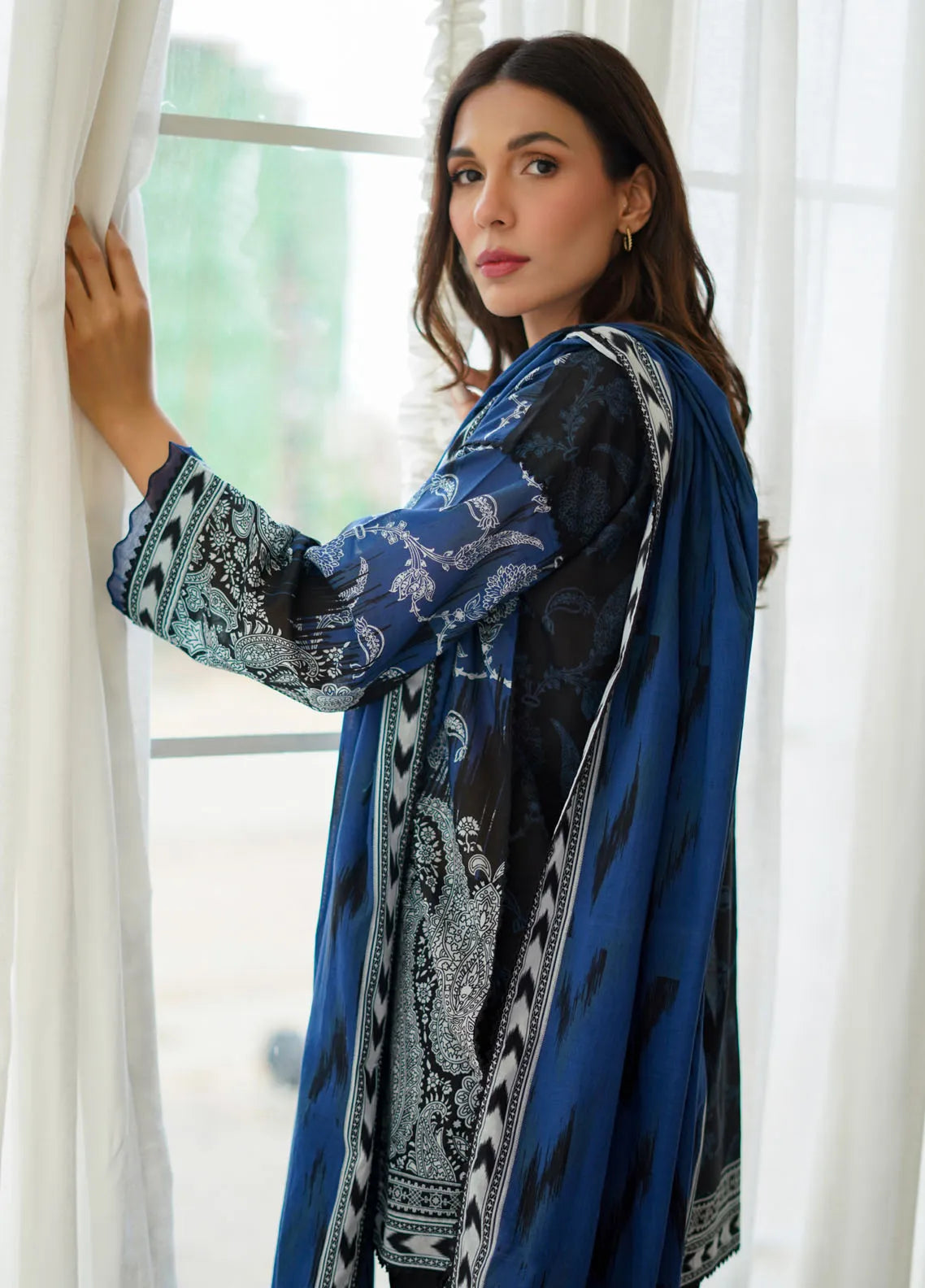 SM02 - Sahar Unstitched 3 Piece Lawn