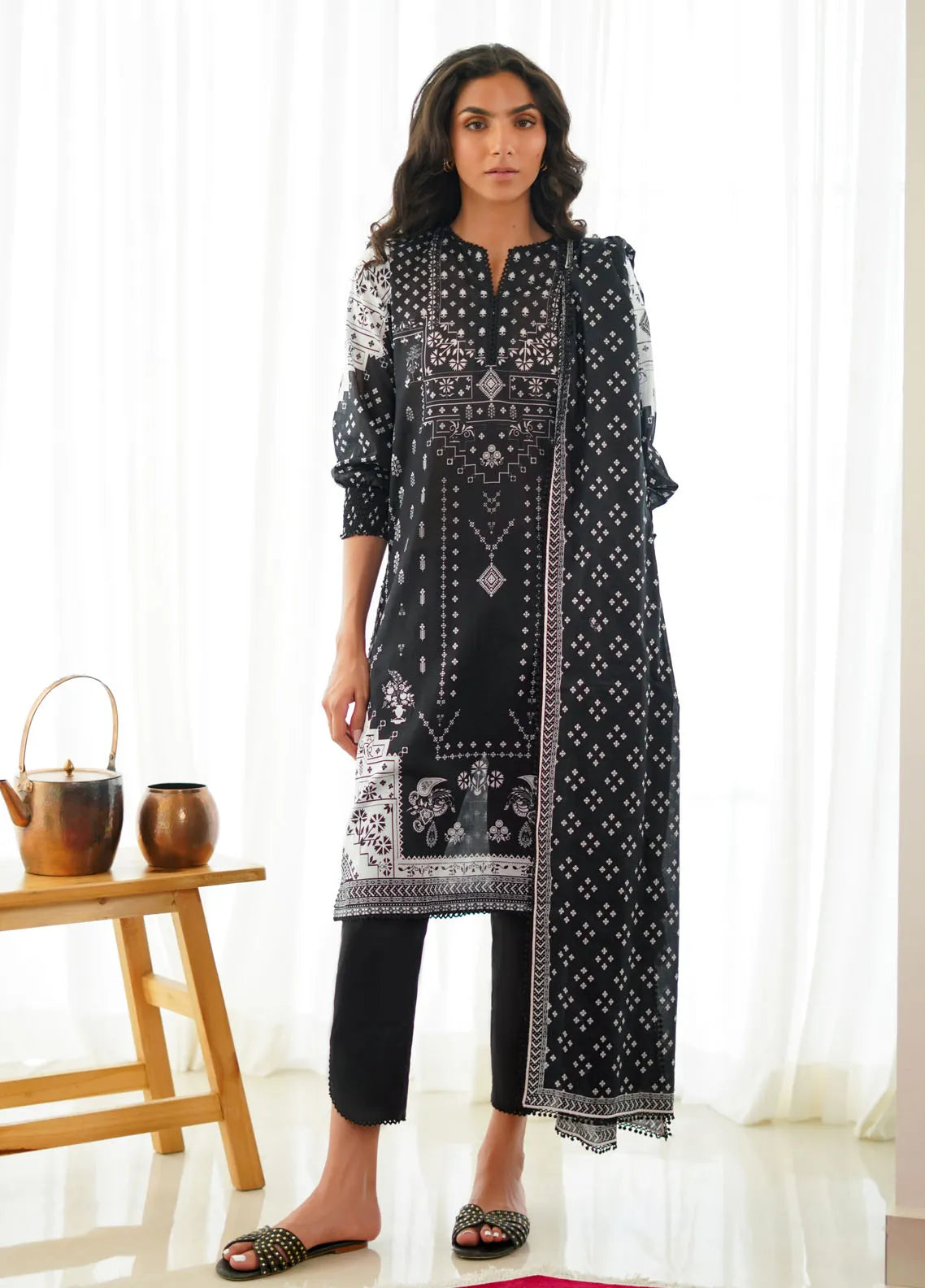 SM09 - Sahar Unstitched 3 Piece Lawn
