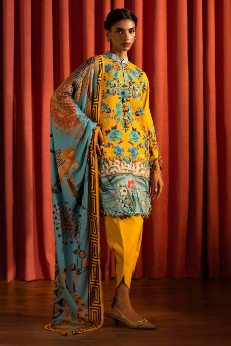 M255 - Sana Safinaz Linen Embroidered 3P