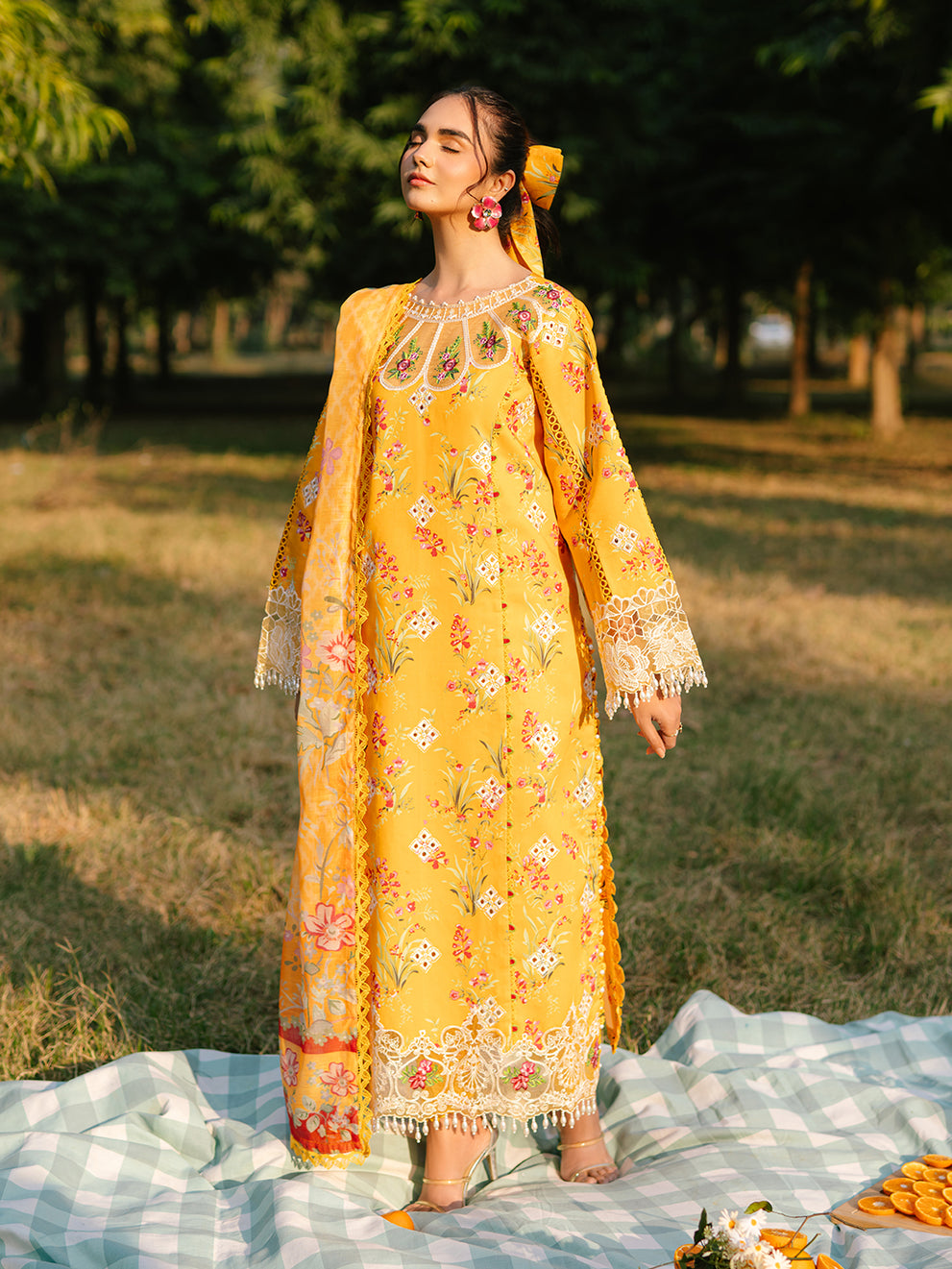 Ivory-01 - Embroidered Lawn 3P