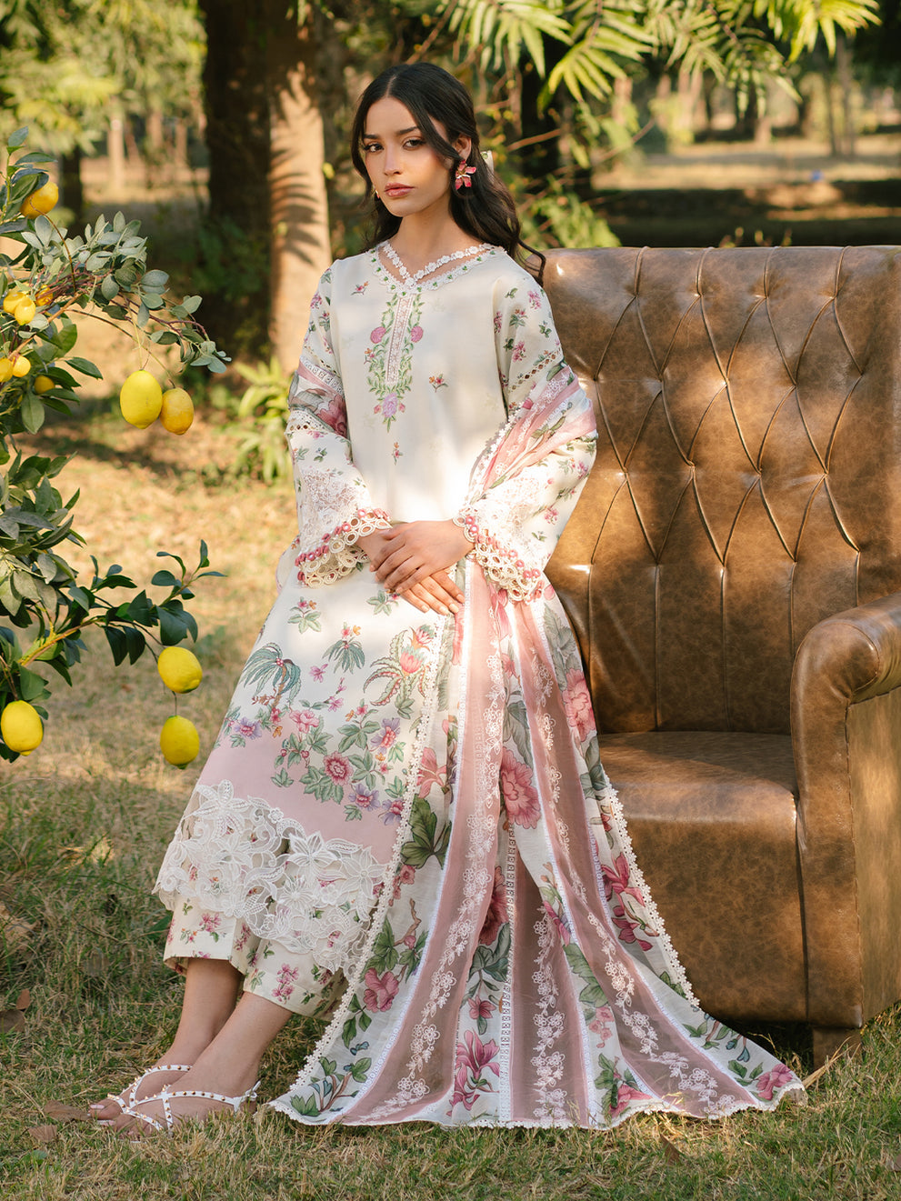 Ivory-05 - Embroidered Lawn 3P