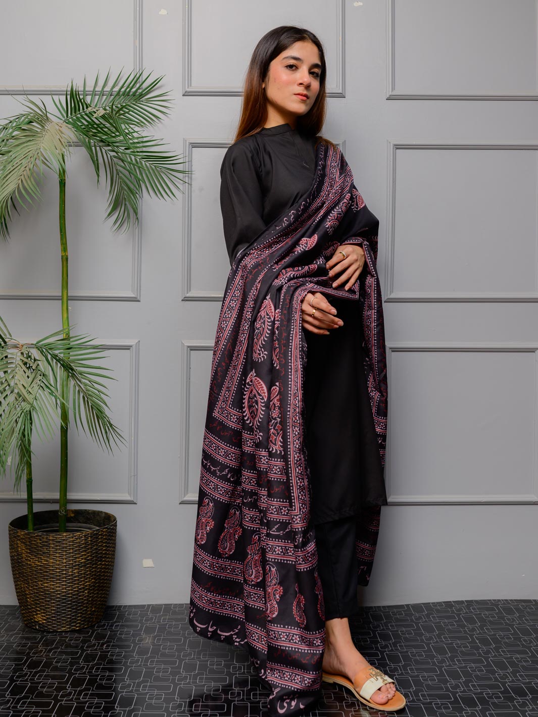 Ajrak Batik Silk Odhni (Red-Black)