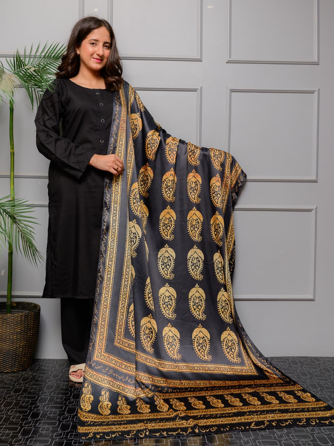 Ajrak Batik Silk Odhni (Golden Black)