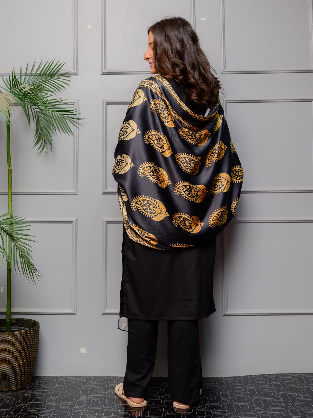 Ajrak Batik Stole | Gold & Black
