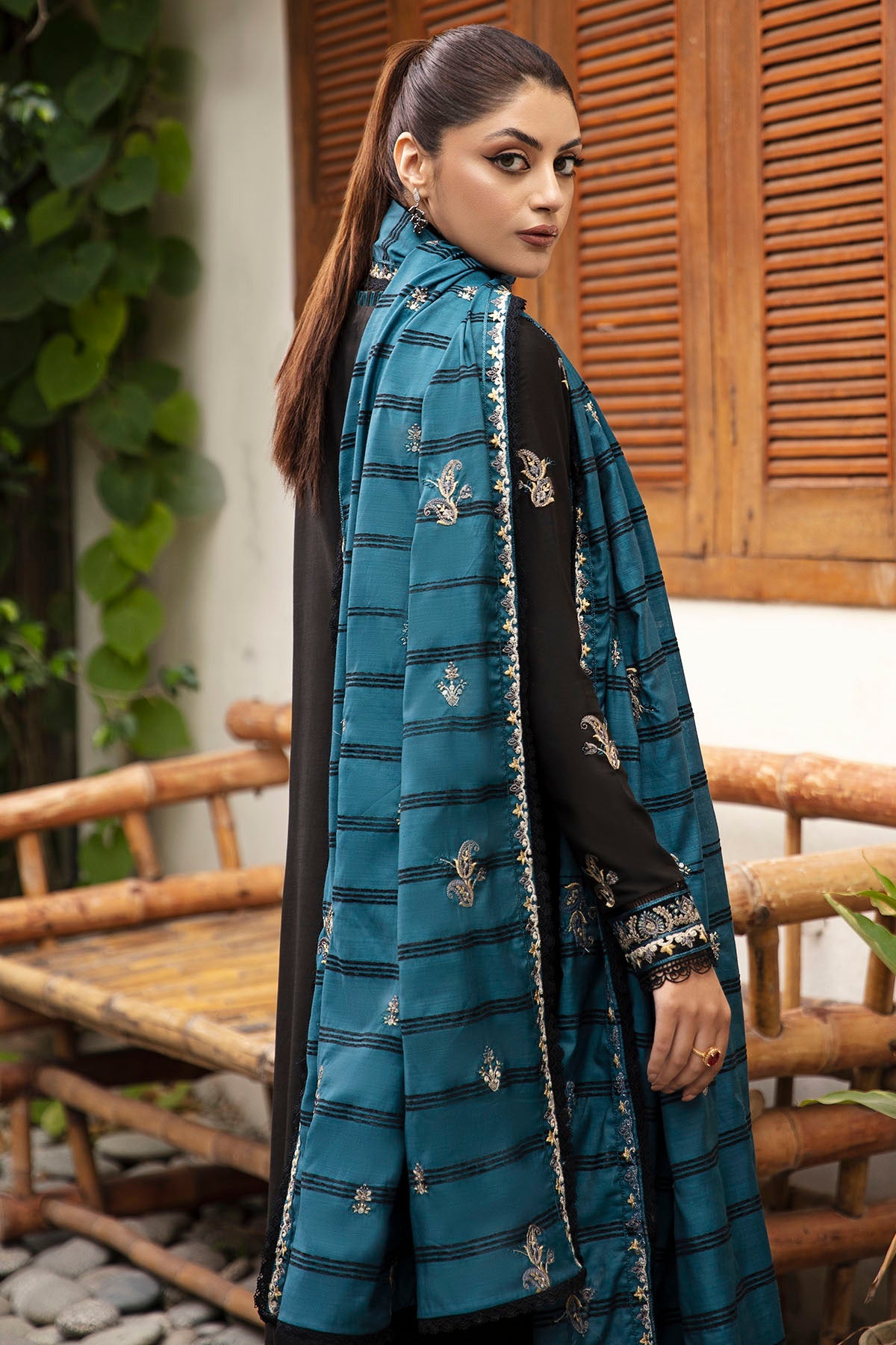 4271 - Linen Embroidered 3P