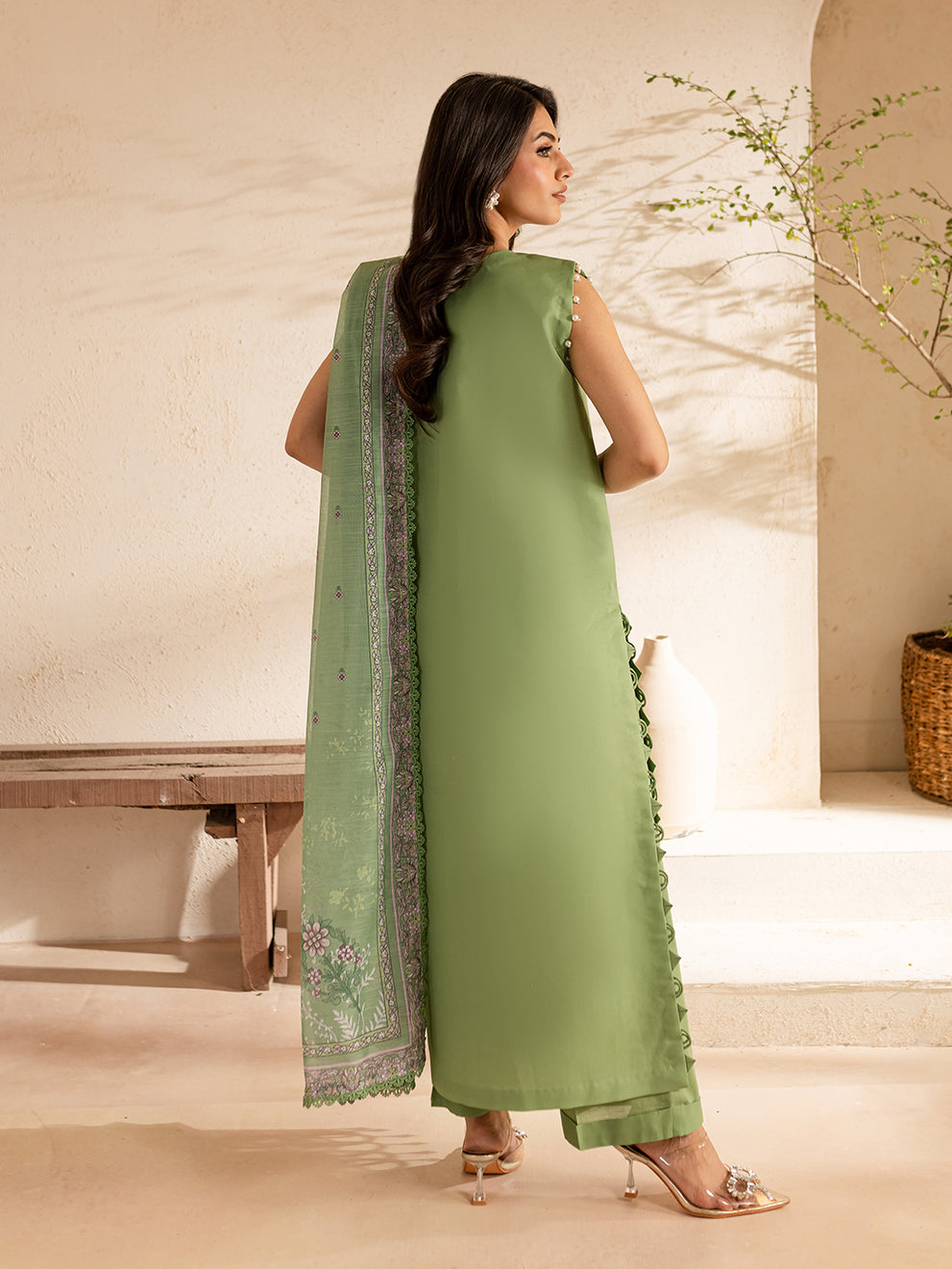 SG-09 - Embroidered Lawn 3P