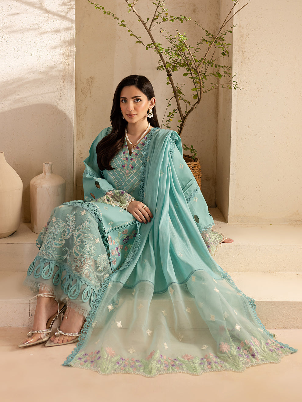 SG-11 - Embroidered Lawn 3P