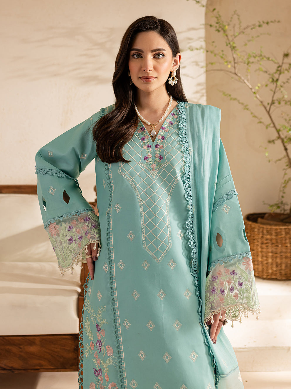 SG-11 - Embroidered Lawn 3P
