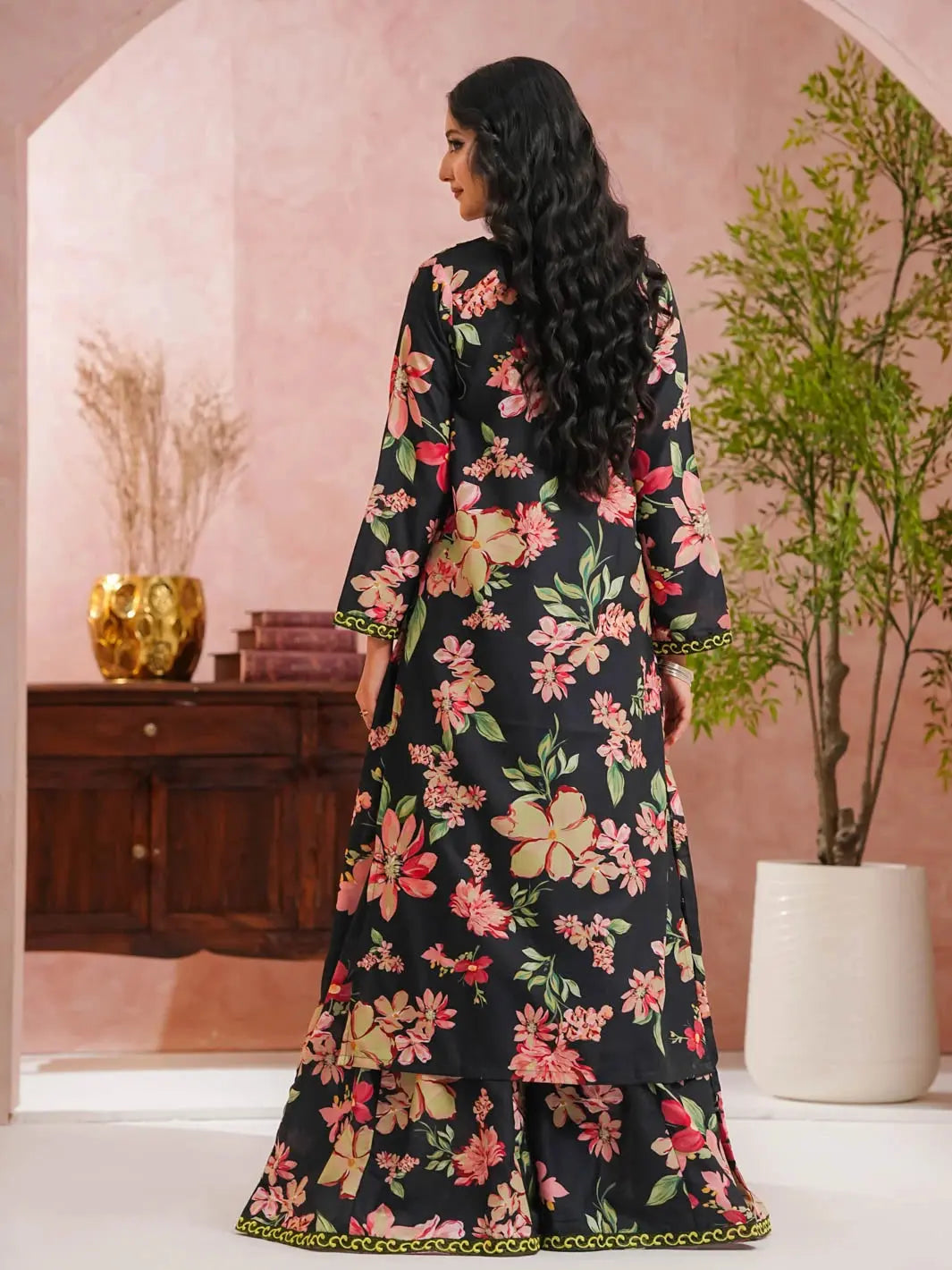 Sargoshi | Gharara Set | Black Tngmdstore