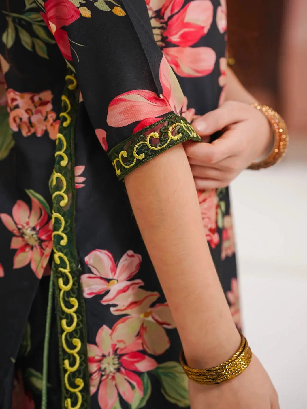 Sargoshi-Kid | Gharara Set | Black Tngmdstore