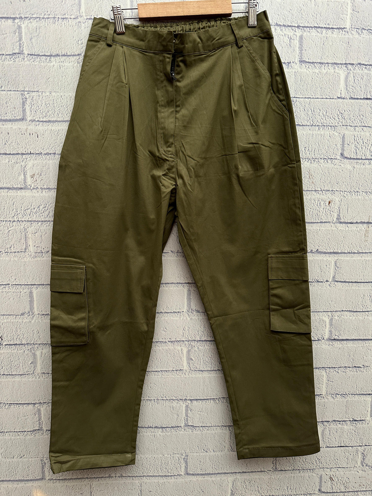 BY 22 | Cargo pants