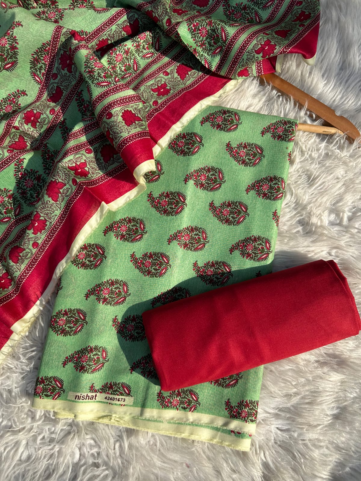 42178 - Nishat Printed Lawn 3P