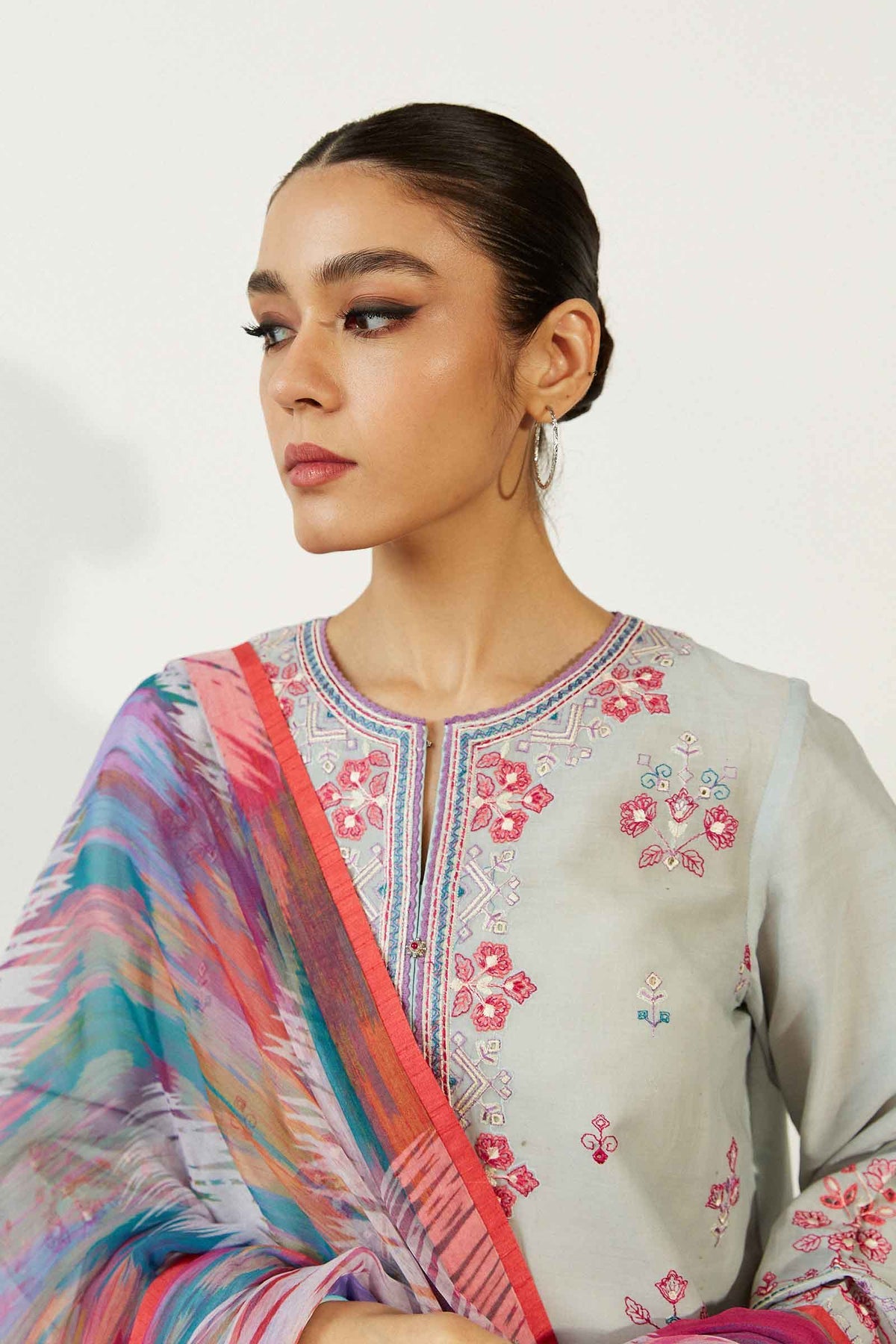 7B - Eid Embroidered Lawn 3P