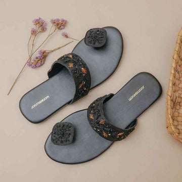 Chameli Black Slides - Jooti Shooti