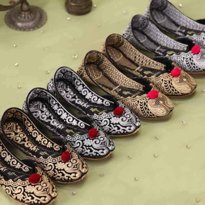 Naqsh-e-Chandi (Red Pompom)