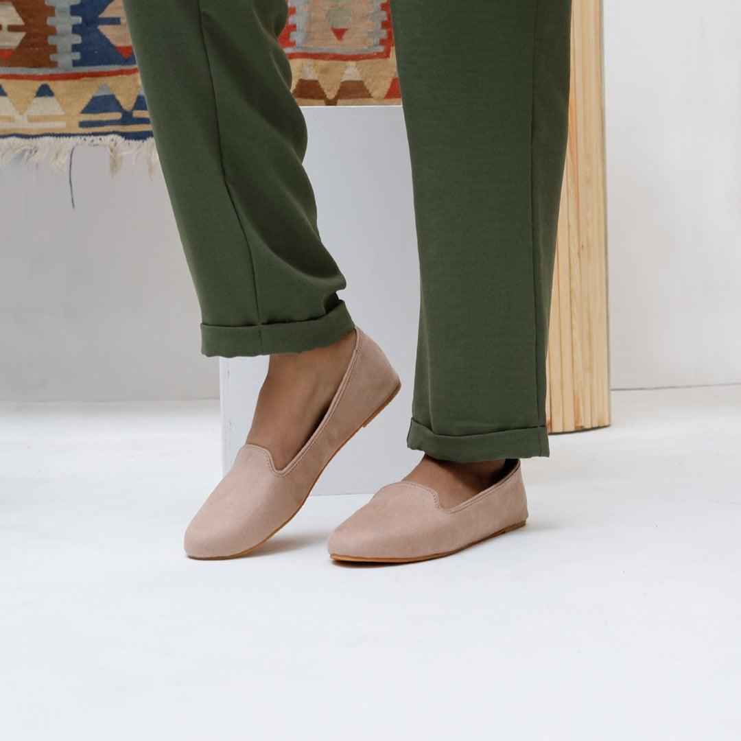 Cream Loafers - Jooti Shooti