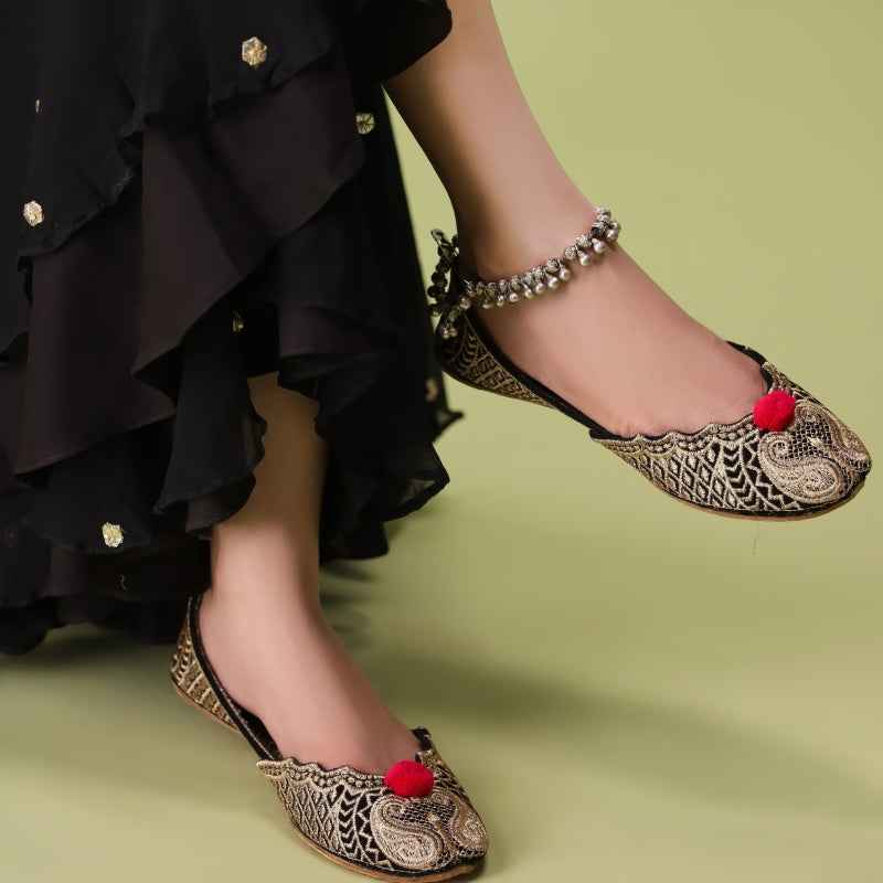 Naqsh-e-Zar (Pink Pompom)