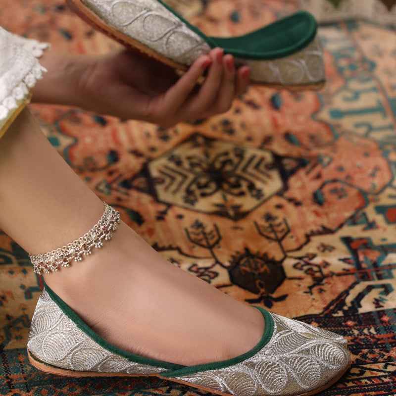 Zari Zewar