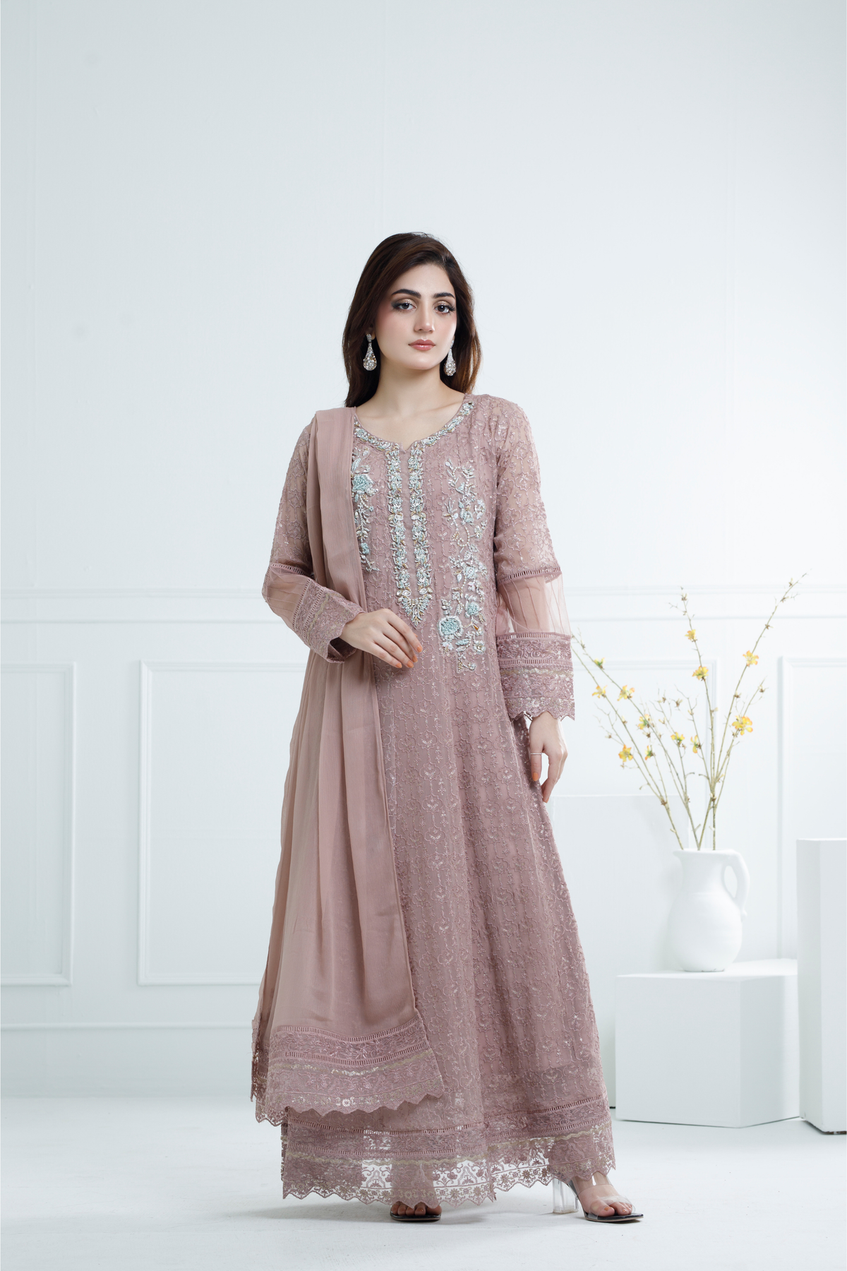 DUSTY ROSE ELEGANCE