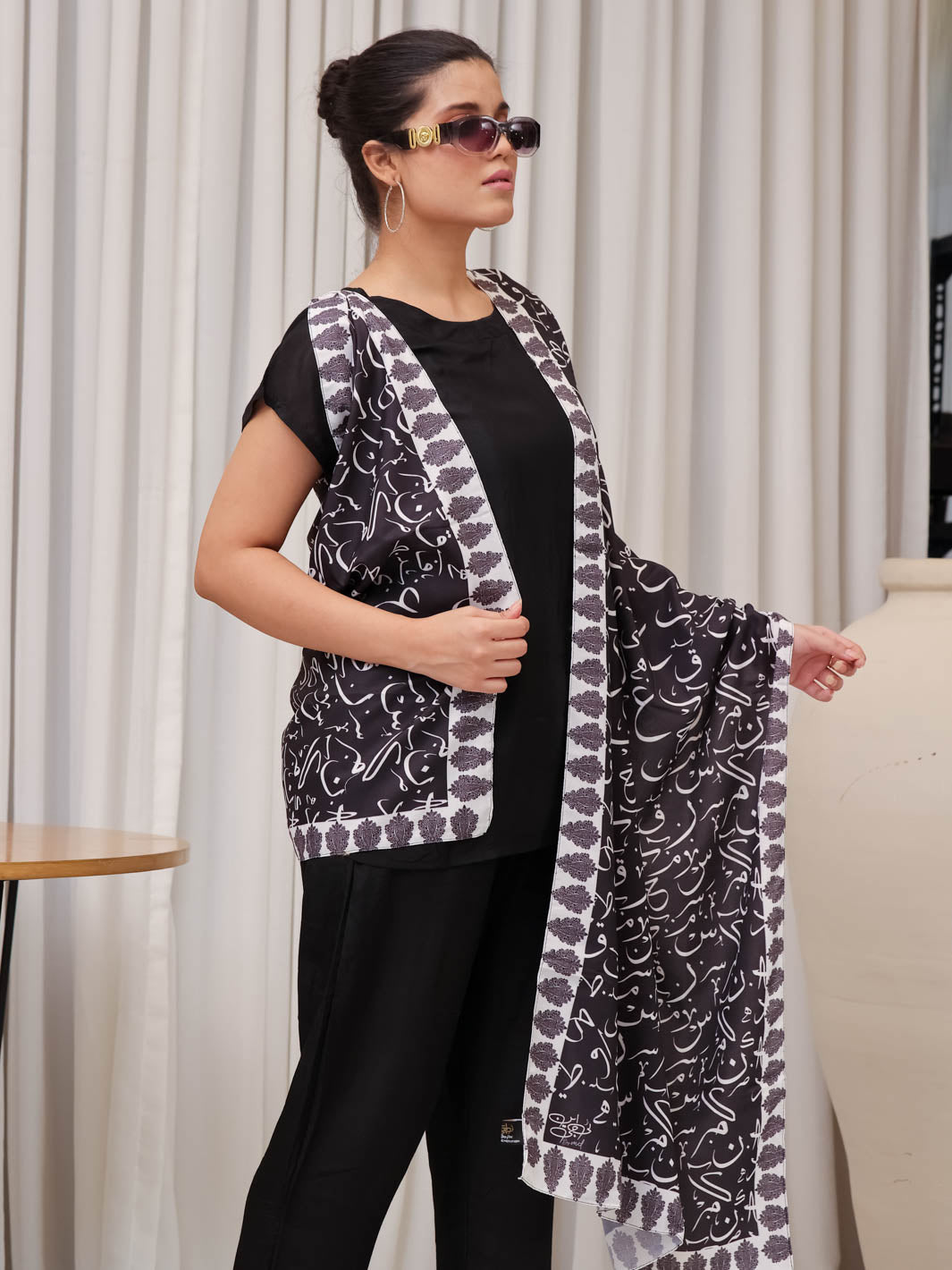 Be Qaida Stole (Black)