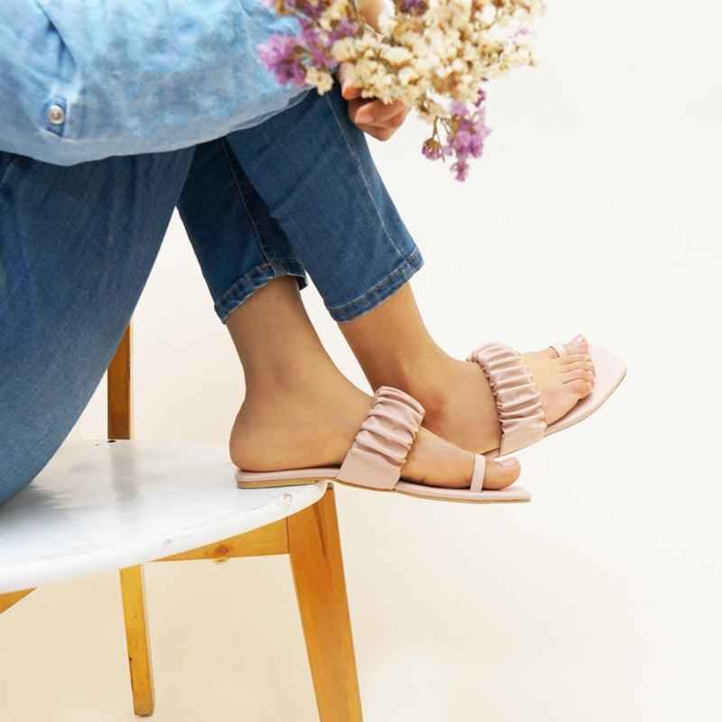 Aloha Ruffle Slides (Nude) - Jooti Shooti