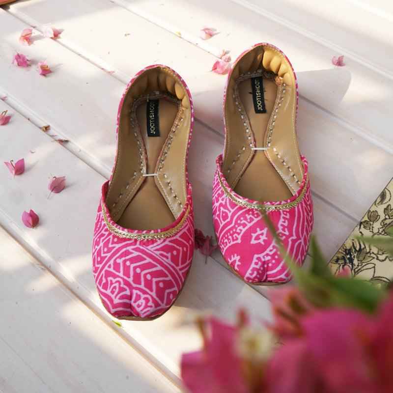 Paisley Tale Pink - Jooti Shooti