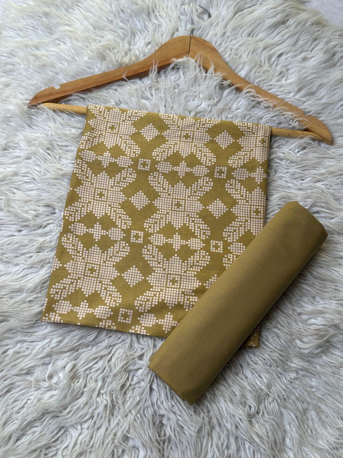 SBD9 - Sapphire Unstitched Lawn 2 Piece
