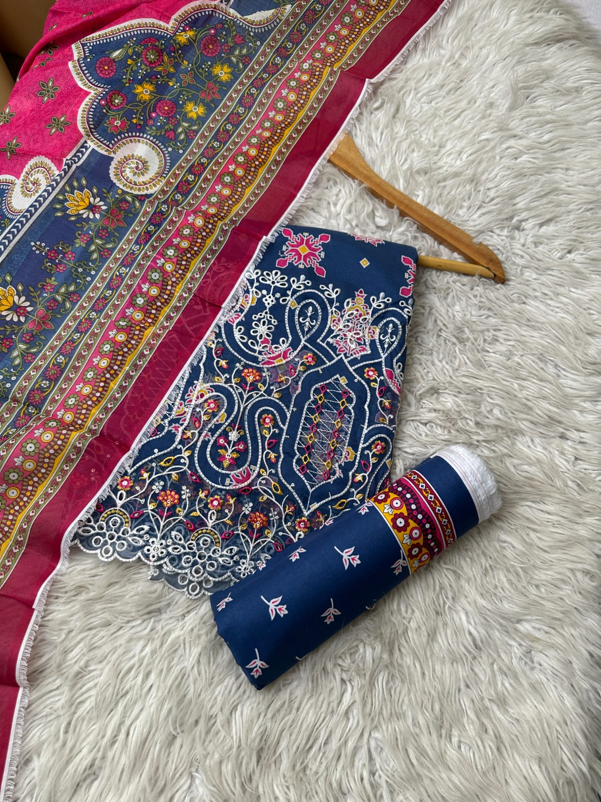 MC2 - Mico Embroidered Lawn 3P