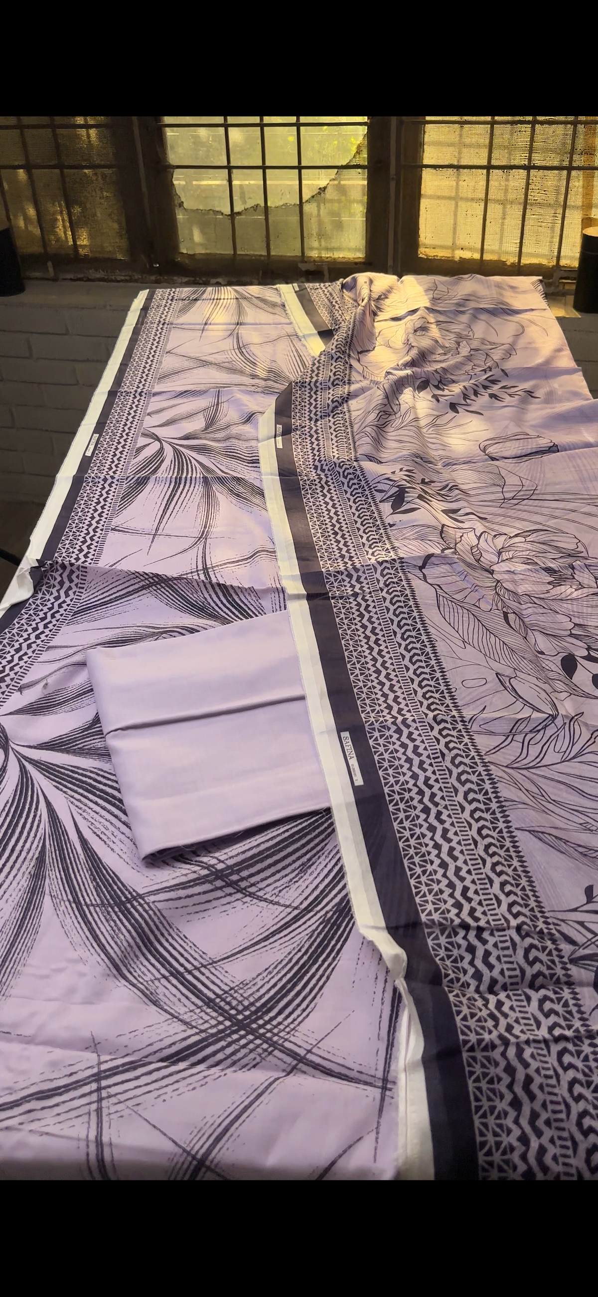 SA15 - Safina Unstitched Printed Lawn 3P