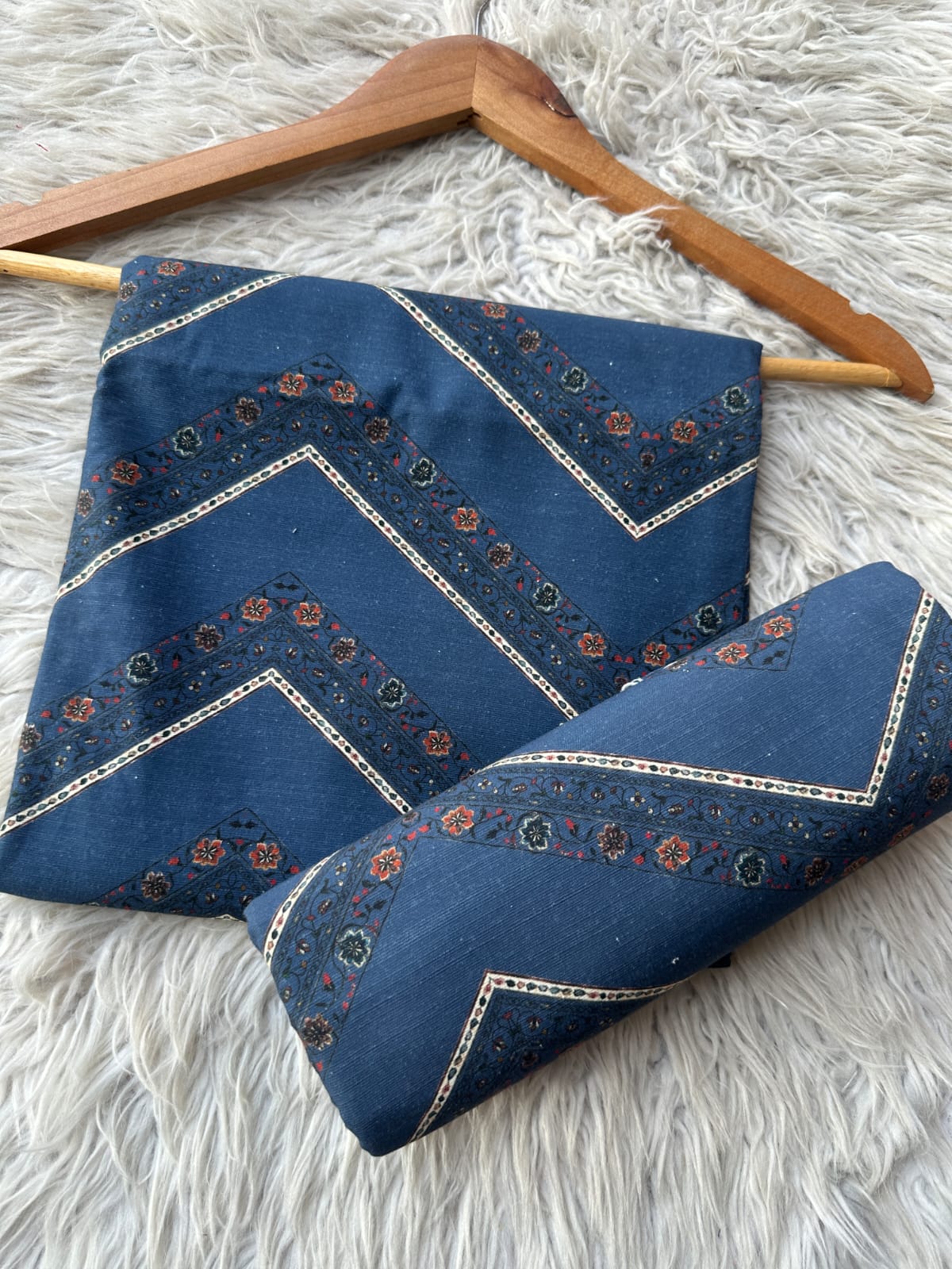 ET16 - Ethnic Winter Khaddar Printed 2P