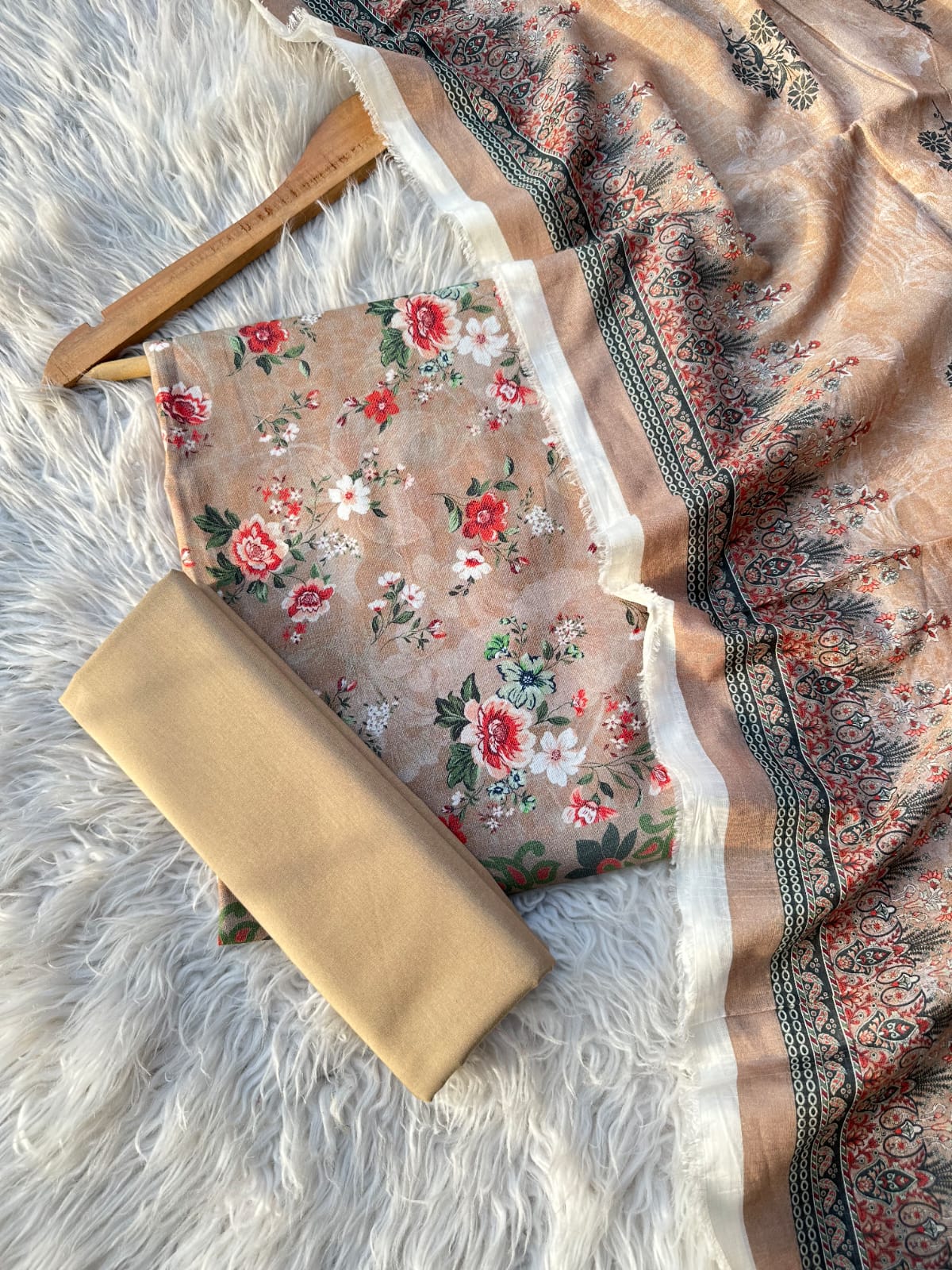 R11 - Riaz Arts Unstitched Lawn 3P