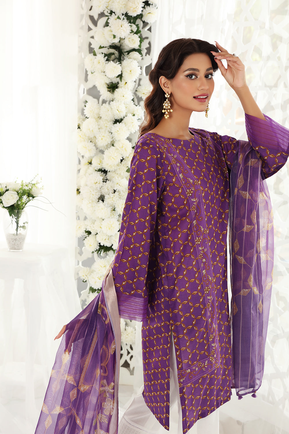 520189 - Nishat Printed Lawn 3P