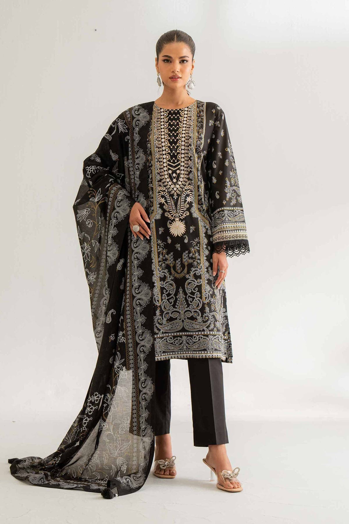 42501666 - Nishat Lawn Embroidered 3P
