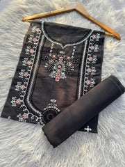 ET10 - Ethnic Embroidered Lawn 2P