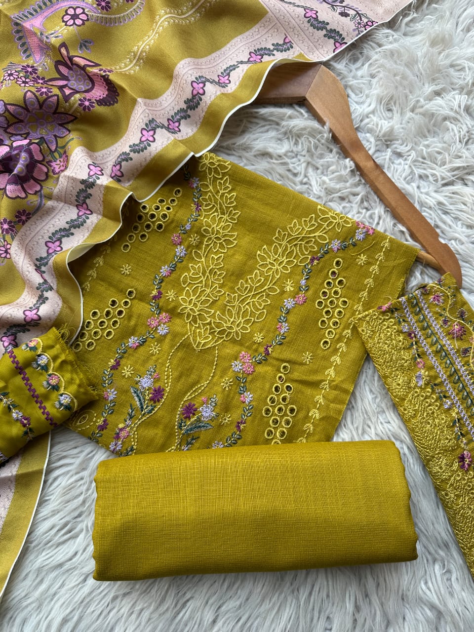 CH68 - Charizma Unstitched Embroidered Winter 3P