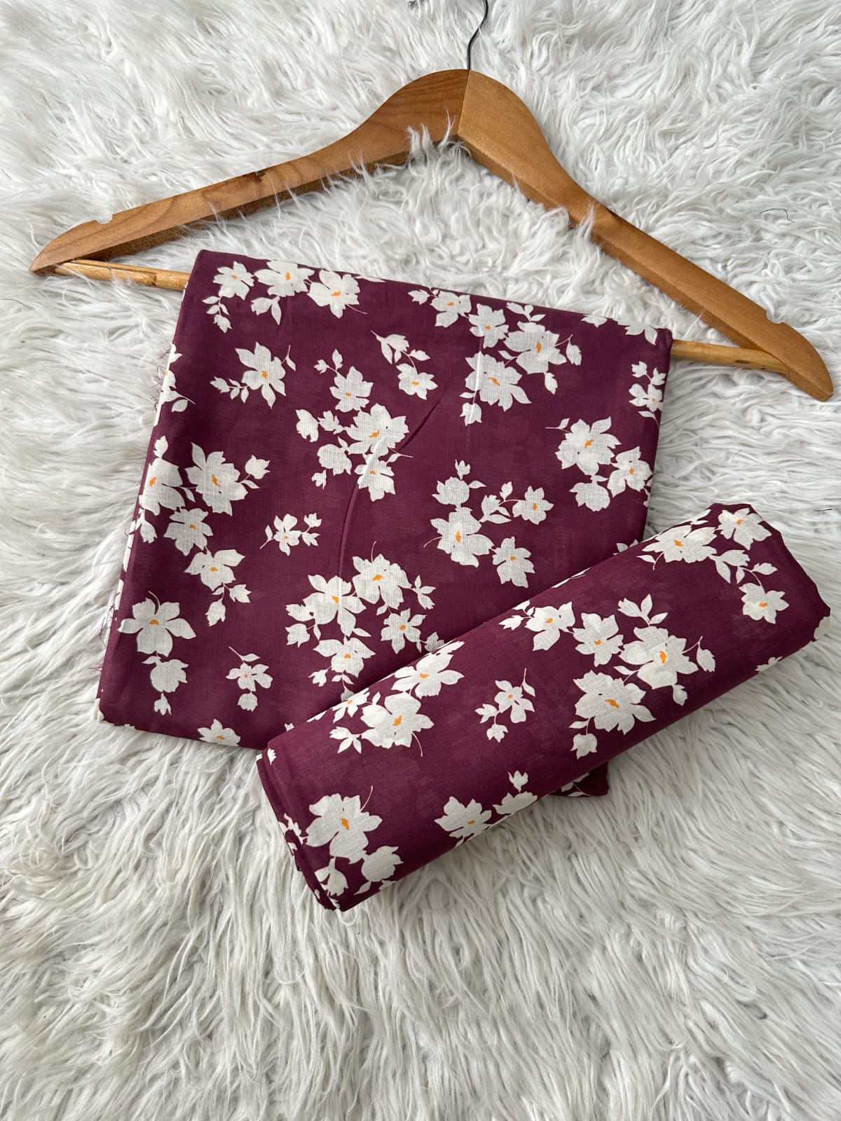 AL98 - Alkaram Printed Lawn 2P