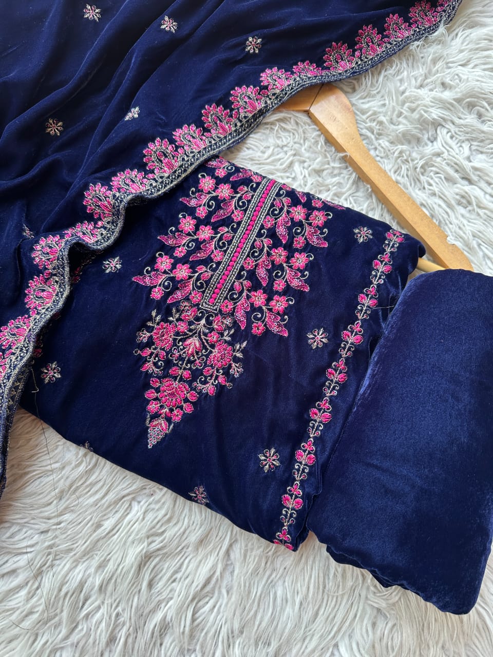 CV29 - Charizma Velvet Embroidered 3P