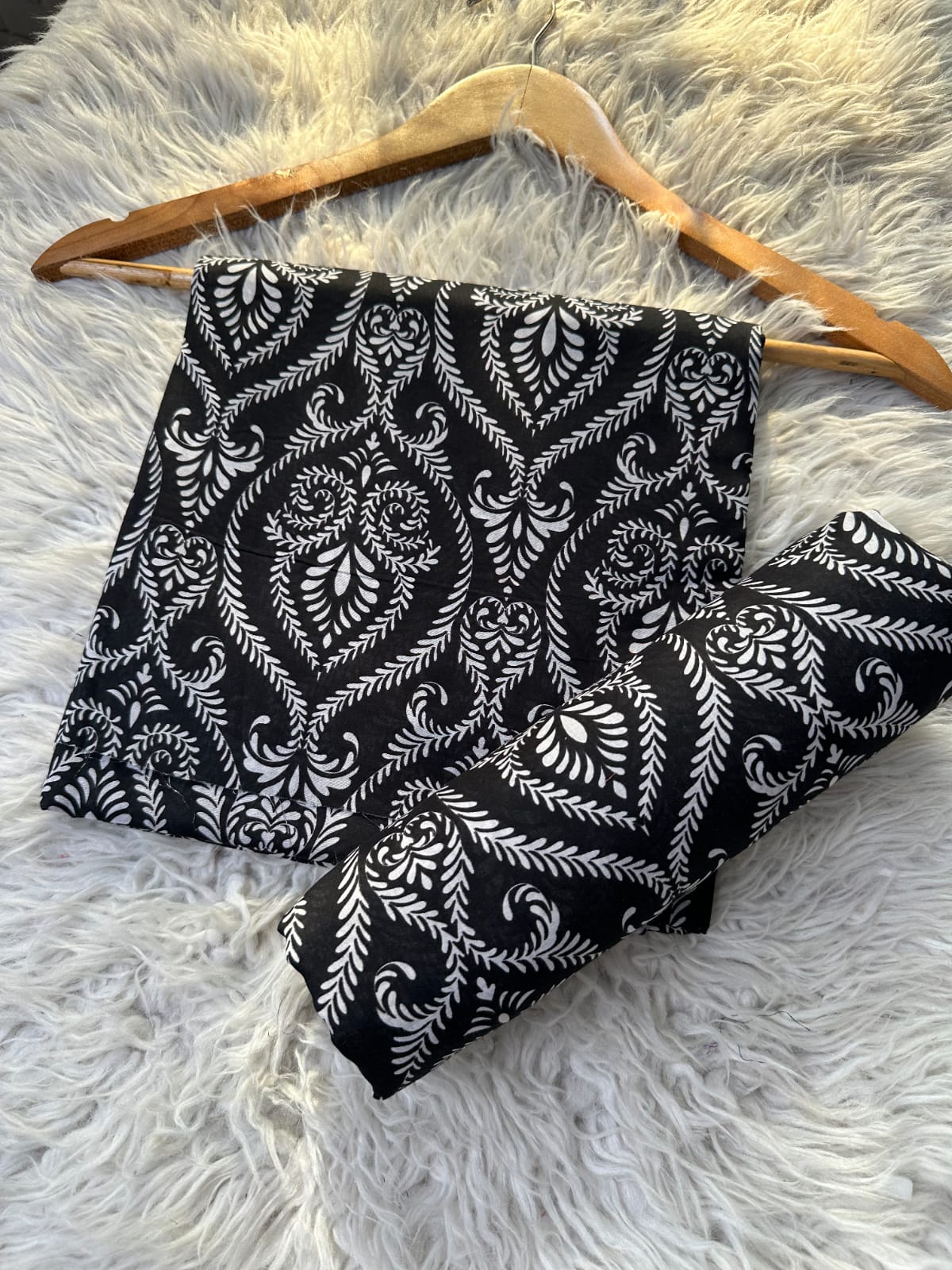 BA 15 - Bareeze Prints Lawn 2P