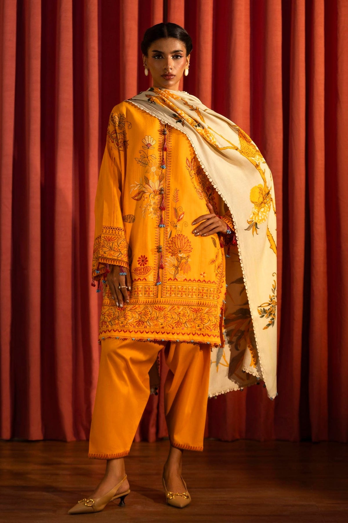 M253 - Sana Safinaz Slub Embroidered 3P