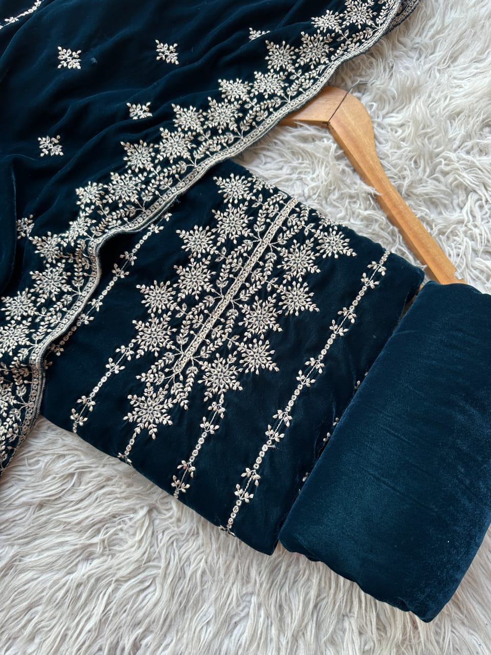 CV12 - Charizma Velvet Embroidered 3P