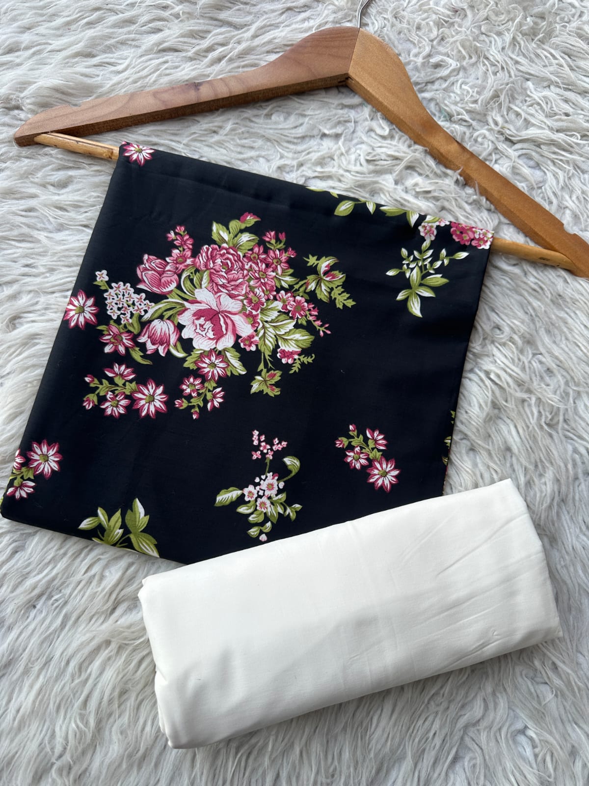 BYT262 - Beechtree Unstitched Lawn 2 Piece