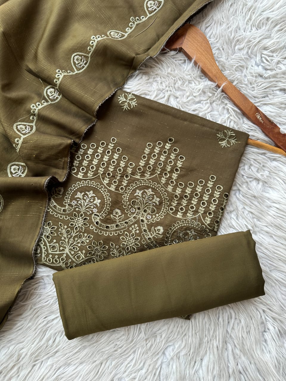 CH41 - Charizma Unstitched Embroidered Winter 3P