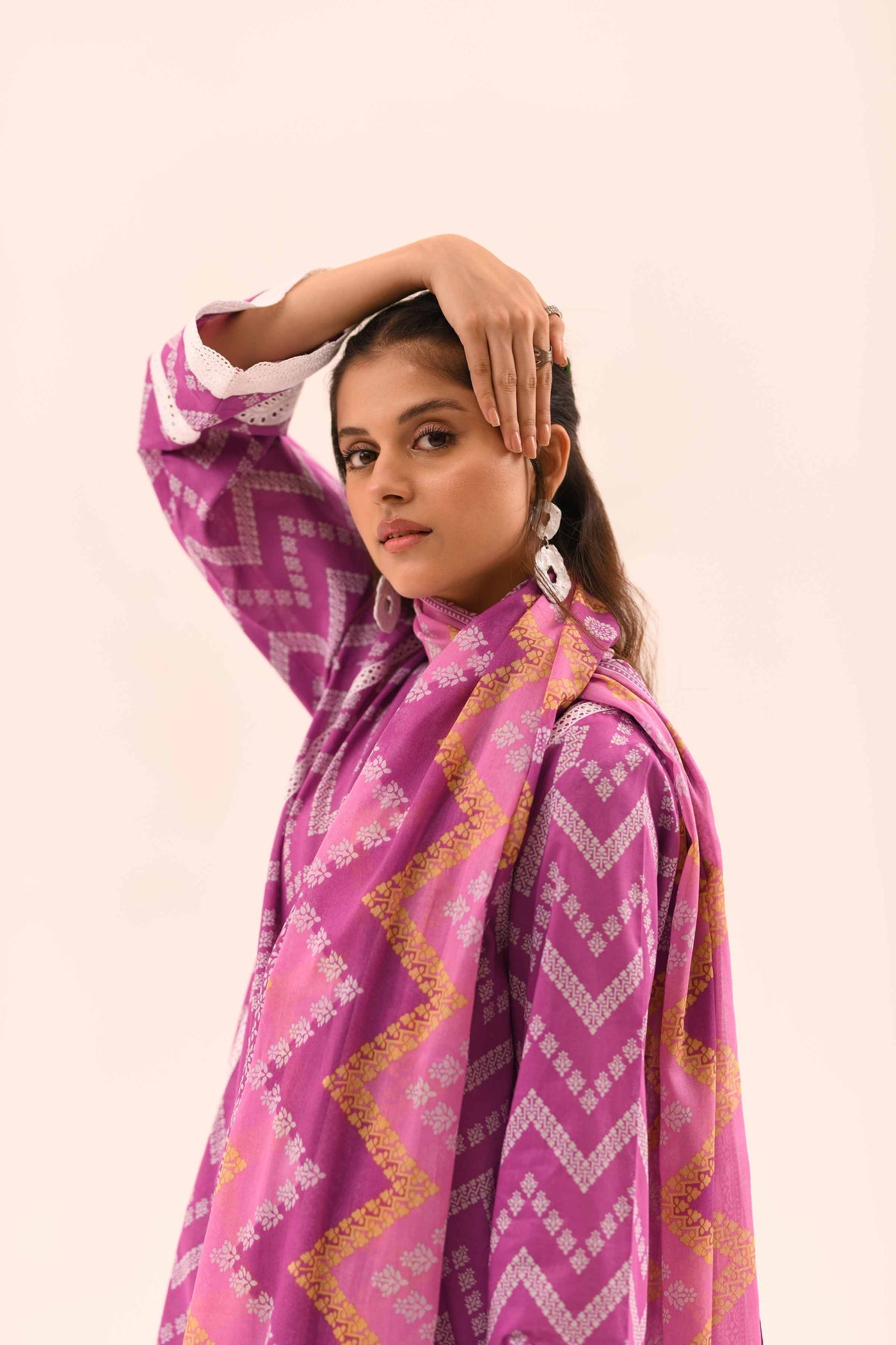 420176 - Nishat Printed Lawn 3P